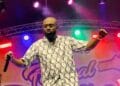 Prestation de l’artiste Fabregas le métis noir au festival 100% Rumba à Matonge pour commemorer le 8e anniversaire du décès de Papa Wemba