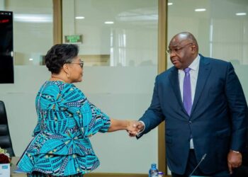 RDC-Gouvernement : La 1ère Ministre Judith SUMWINA a rencontré ses membres à Kinshasa pour une prise de contact