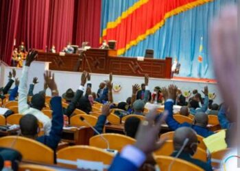 RDC-Investiture gouvernement : la grogne politicienne, la gronde du peuple