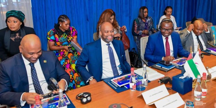 Postes frontaliers à arrêt unique : cinq pays d’Afrique, dont la RDC, s’accordent sur un modèle de financement à Dubaï